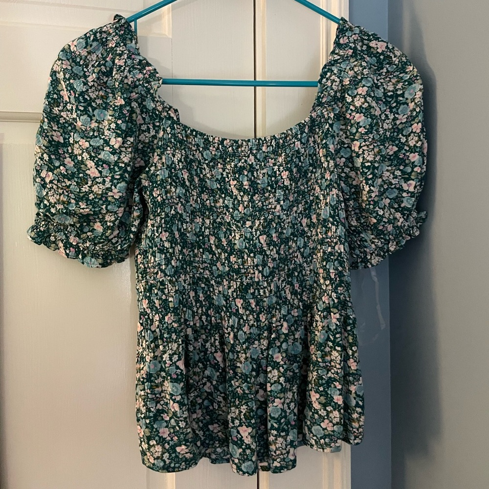 American Eagle off the shoulder shirt, barely worn.
